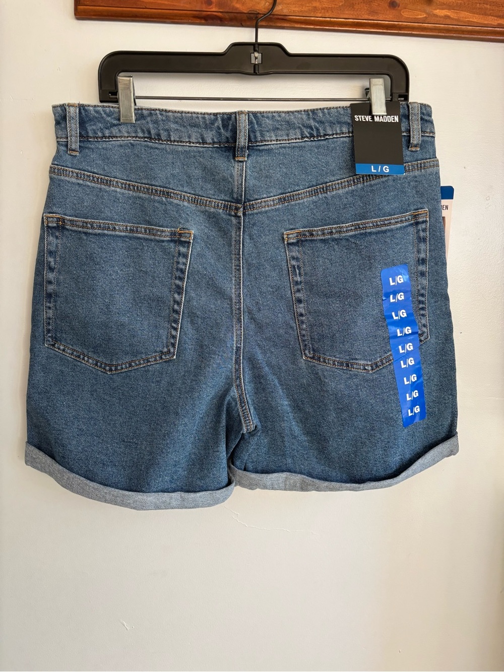 Steve Madden Medium Blue Denim Rolled-Hem Women’s Shorts